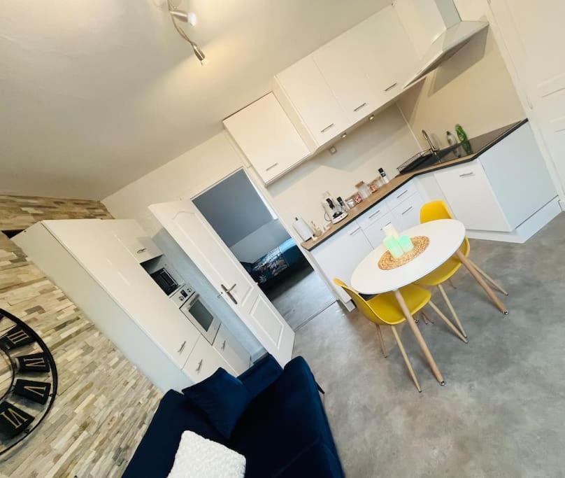 Appartement « My Love » Sainte-Savine Eksteriør bilde